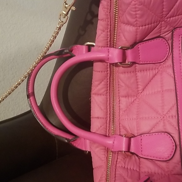 Juicy Couture Quilted Puff Handbag with Crown Charm. - Picture 5 of 7